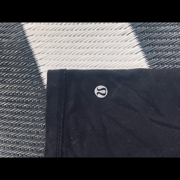SOLD Lululemon shorts, reversible - Picture 3 of 5